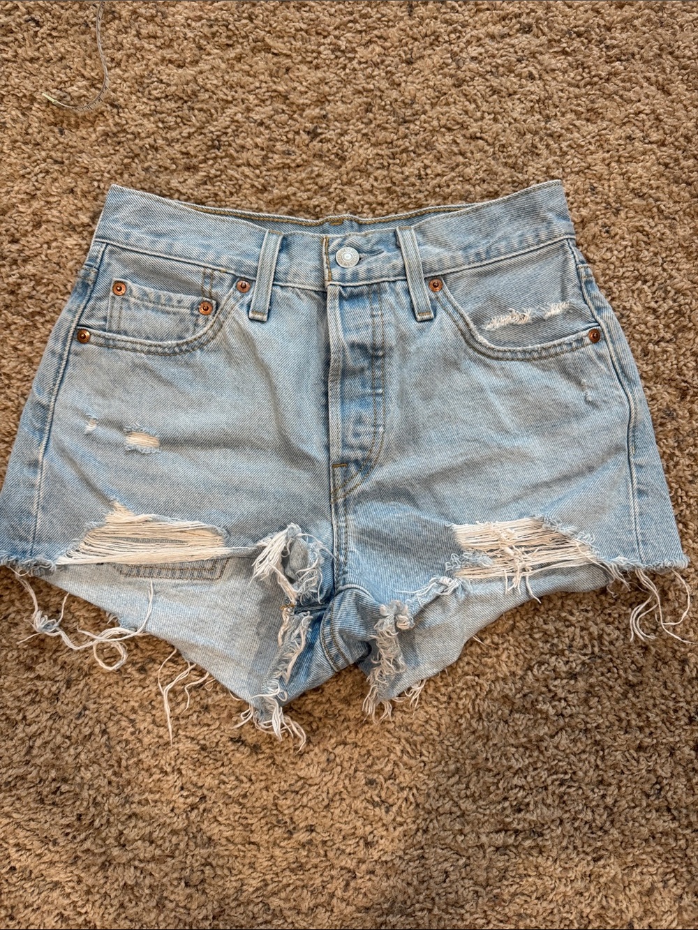 Levi’s 501 button fly size 25